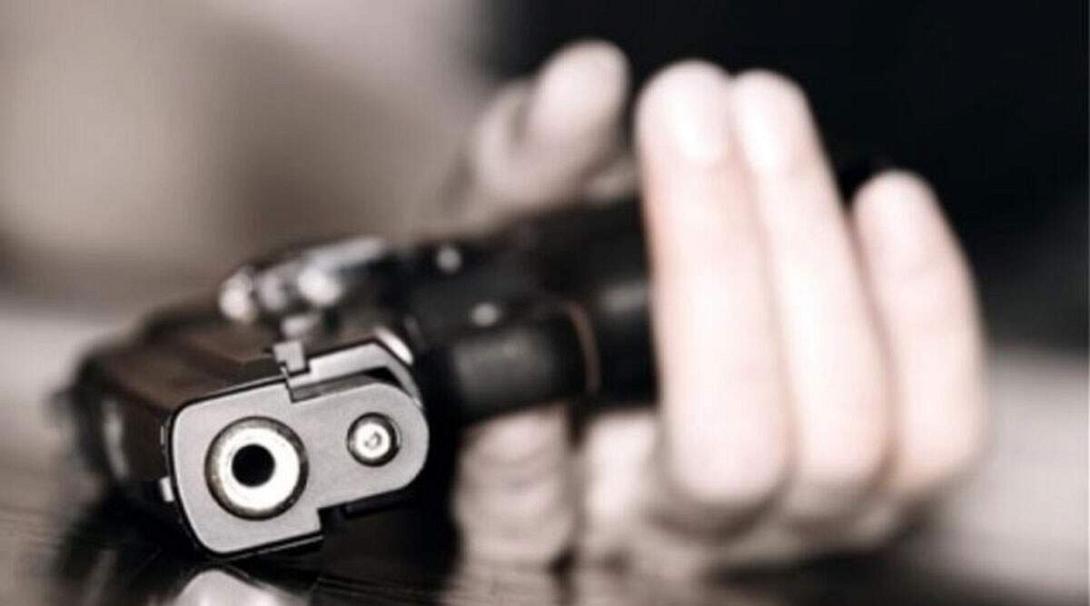 αυτοκτονία με όπλο