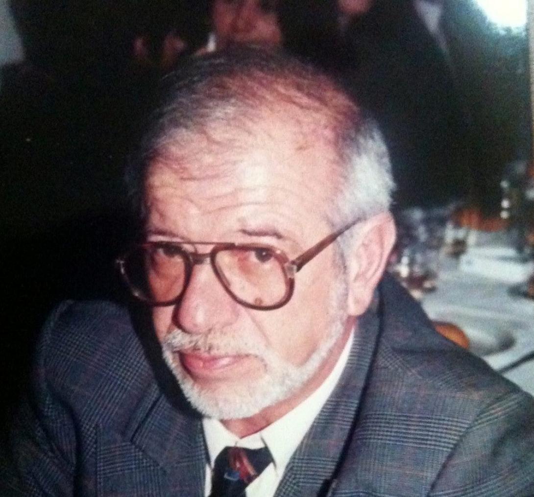 Αντώνης Σακαδάκης