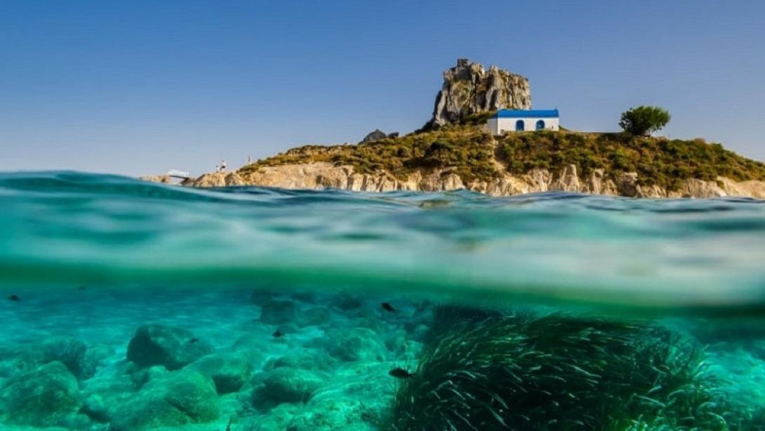 νησάκι θάλασσα