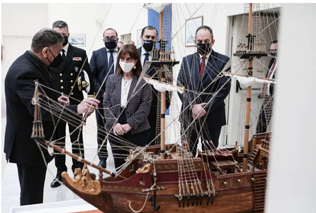 ΣΑΚΕΛΛΑΡΟΠΟΥΛΟΥ