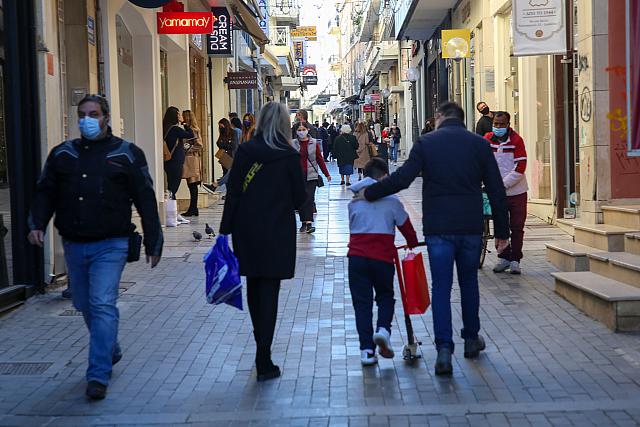 Κορυφώνεται η κίνηση στην αγορά ενόψει Χριστουγέννων