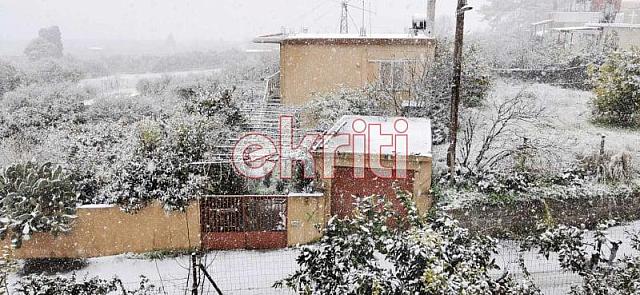 Χιονίζει στο Αρχοντικό