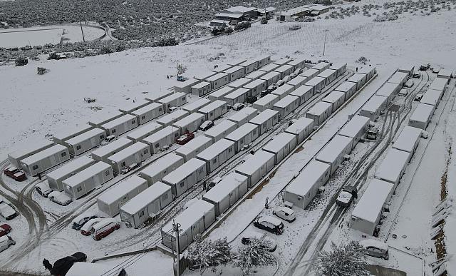 χιόνια στους οικίσκους του Αρκαλοχωρίου