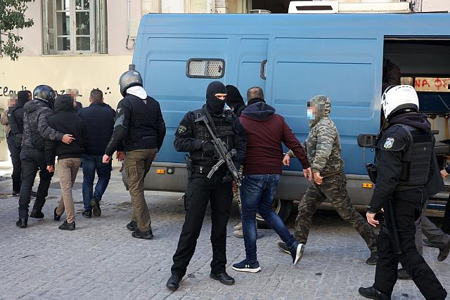 Στα δικαστήρια οι συλληφθέντες της μεγάλης αστυνομικής επιχείρησης