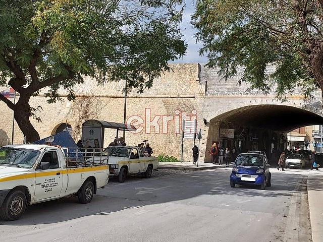 καινούρια πόρτα