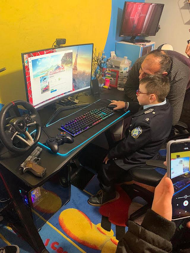 6χρονος αστυνομικος