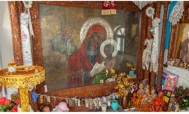 Παναγία Τσαμπίκα