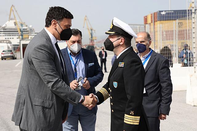 αεροπλάνο ηράκλειο TUI