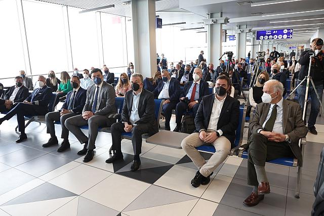 αεροπλάνο ηράκλειο TUI