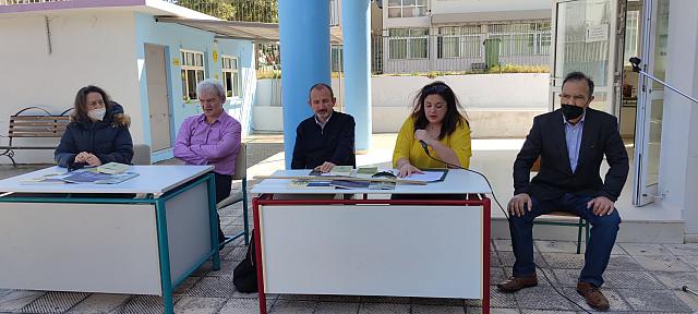 Παράδοση πέντε εκδόσεων της Ε.Κ.Ι.Μ. σε 218 Γυμνάσια και Λύκεια της Κρήτης