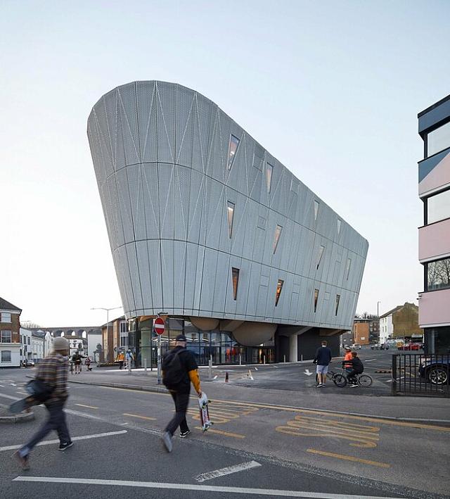 Το πρώτο skatepark στον κόσμο 