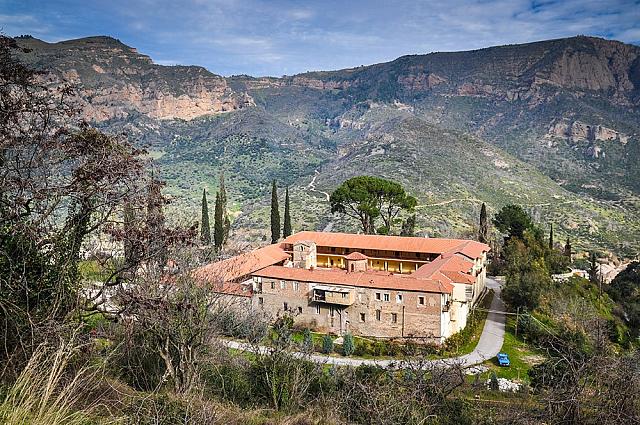 Μονή Παμεγίστων ταξιαρχών αιγιαλείας