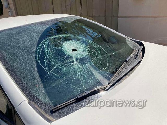 Κρήτη: Τους έσπασαν το αυτοκίνητο έξω από το σπίτι τους (φωτογραφίες)