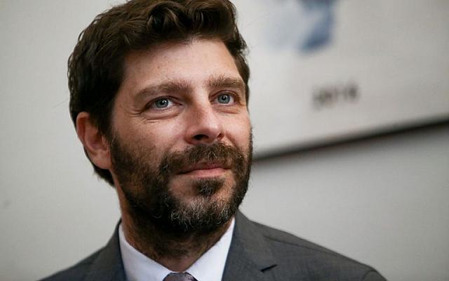 γιατρομανωλάκης