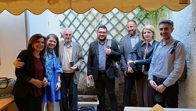 τραπεζα τροφιμων