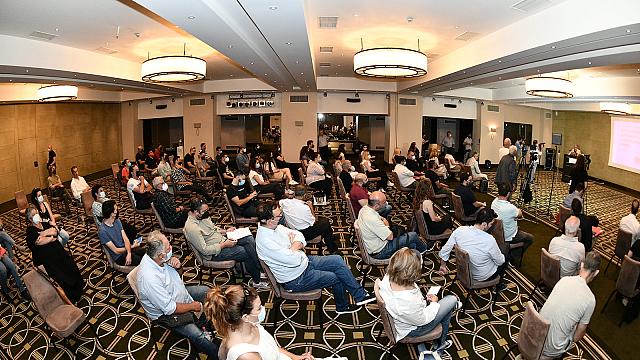 Ομιλία Κουτσούμπα σε σύσκεψη εργαζομένων και αυτοαπασχολούμενων στον Τουρισμό