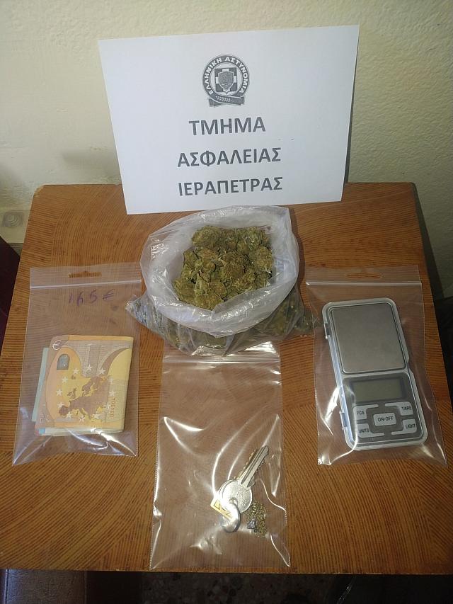 Έκρυβε τα ναρκωτικά στο δωμάτιο του ξενοδοχείου