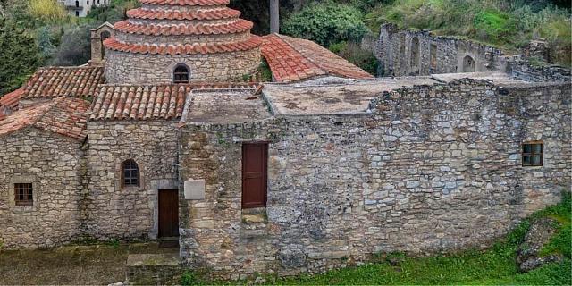 Ι.Ν Μιχαή Αρχαγγέλου - ροτοντα - χανια