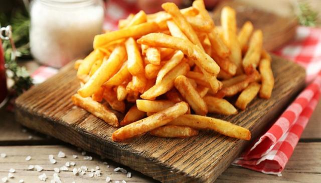 Διατροφολόγος αποκαλύπτει τις τροφές που προκαλούν κούραση και άγχος 