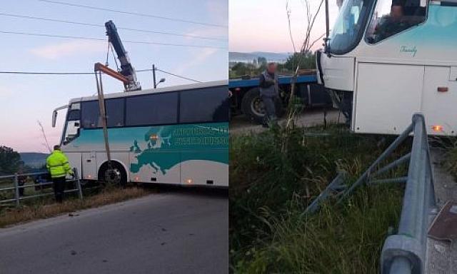 Οδηγός πούλμαν λιποθύμησε στο τιμόνι 