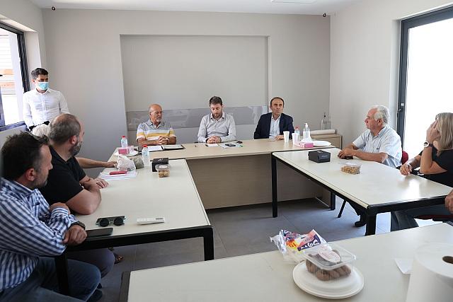 ανδρουλάκης τρίτεκνοι