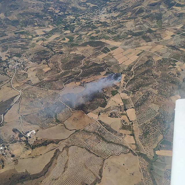 Στην Πυροσβεστική Υπηρεσία υπήρξε άμεση κινητοποίηση, με οχήματα και προσωπικό να ρίχνονται στη μάχη με τις φλόγες.