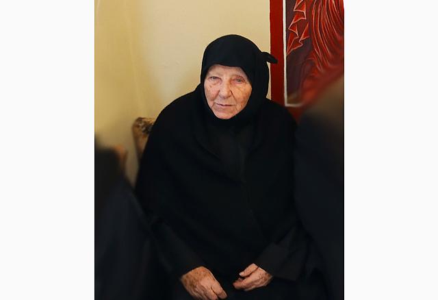 γερόντισσα πανσέμνη