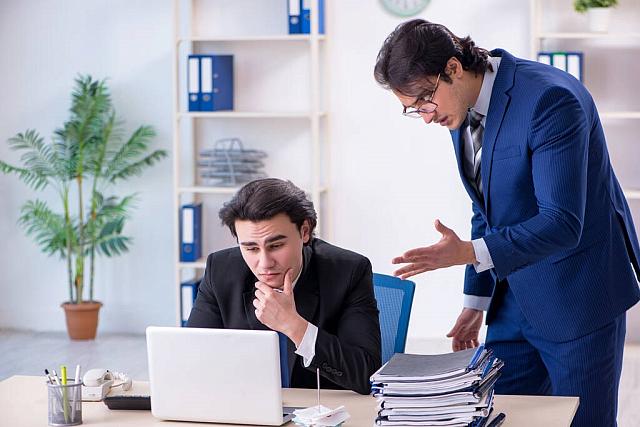 εργασιακό μπούλινγκ