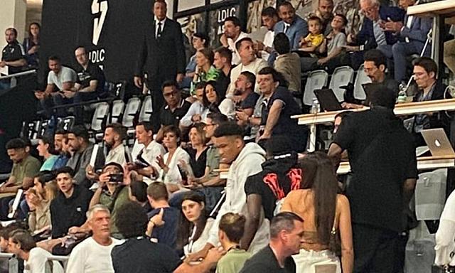 Αντετοκούνμπο