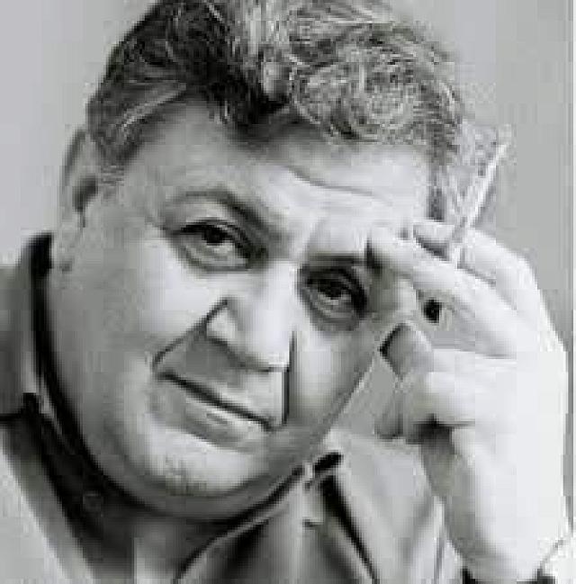 Ο σπουδαίος Έλληνας συνθέτης Μάνος Χατζηδάκις, πέθανε σαν σήμερα το 1994