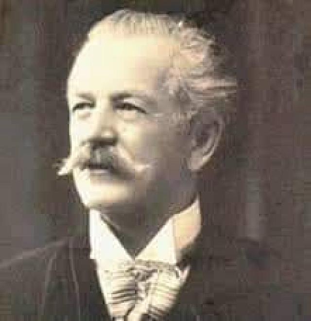 Ο Έρνεστ Τσίλλερ, που γεννήθηκε σαν σήμερα το 1837 υπήρξε ένας από τους σημαντικότερους και διασημότερους αρχιτέκτονες της ελληνικής επικράτειας, σχεδίασε και επέβλεψε την κατασκευή εκατοντάδων δημόσιων και ιδιωτικών κτηρίων και άφησε τη σφραγίδα του στην οικιστική φυσιογνωμία του ελληνικού αστικού χώρου των τελών του 19ου και των αρχών του 20ού αιώνα.