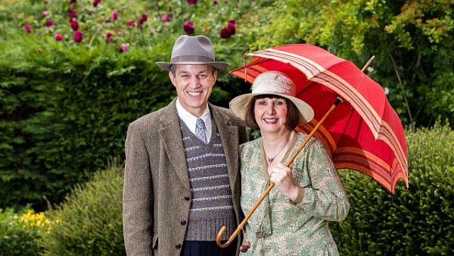 Το ζευγάρι που ζει σαν να είναι στο 1930 