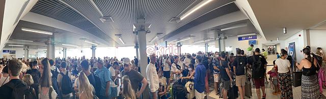 αεροδρόμιο "Νίκος Καζαντζάκης"