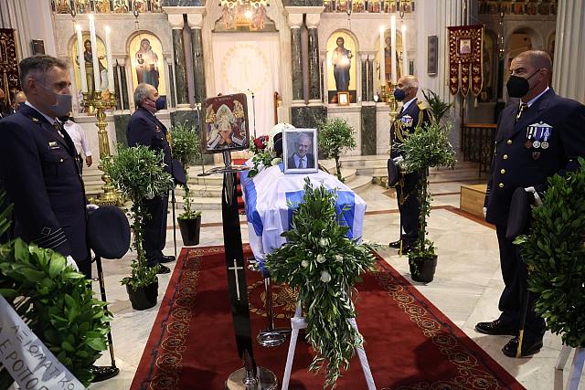 κηδεία δημήτρη αποστολάκη