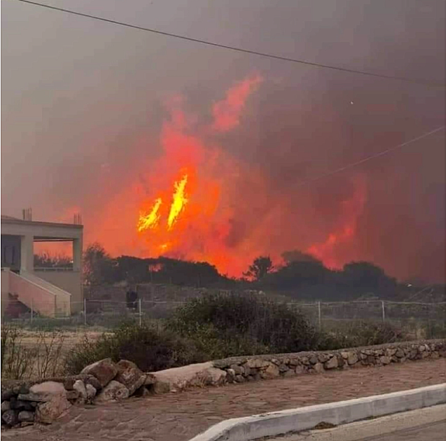 λέσβος βατερά φωτιά