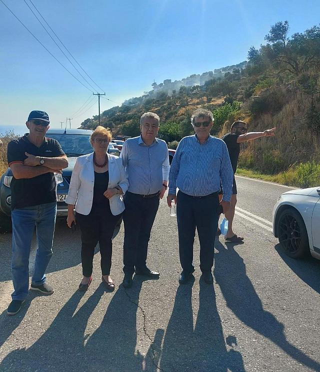 Στην μεγάλη πυρκαγιά που βρίσκεται σε εξέλιξη στην Περιφερειακή Ενότητα Ρεθύμνου βρίσκεται ο Περιφερειάρχης Κρήτης Σταύρος Αρναουτάκης