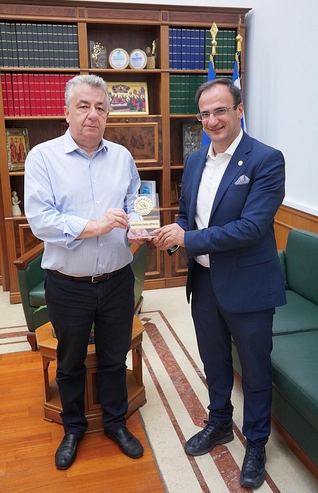 αρναουτάκης χρυσάφης