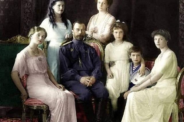 Ο τσάρος της Ρωσίας Νικόλαος Β' και η οικογένειά του εκτελέστηκαν σαν σήμερα το 1918 από την Τσεκά των Μπολσεβίκων στο Γεκατερίνμπουργκ της Ρωσίας