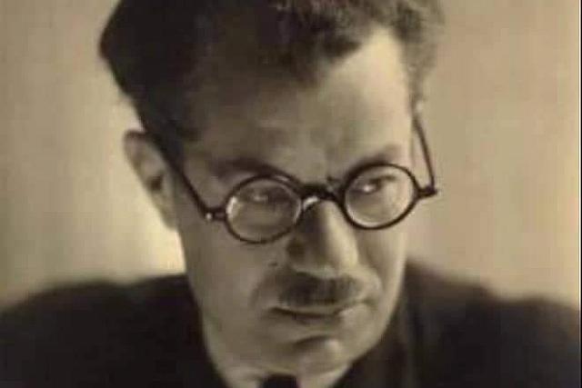 Ο Στρατής Μυριβήλης