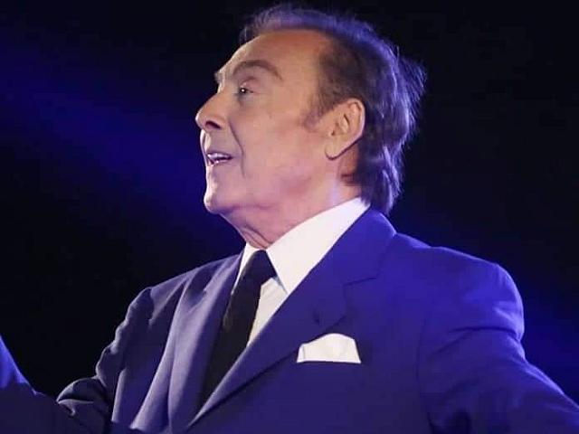 Ο Τόλης Βοσκόπουλος