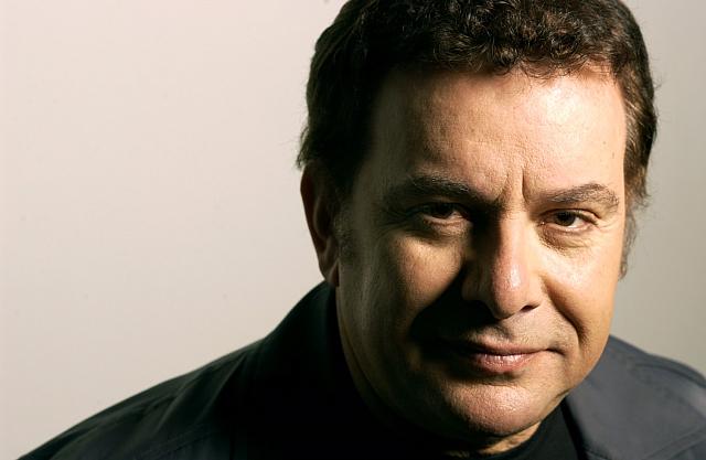 μανολης μητσιας