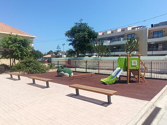 παλατανιας παιδικες χαρές