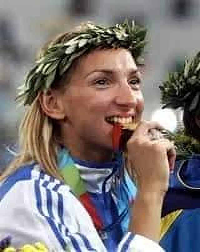 Η Ολυμπιονίκης Φανή Χαλκιά