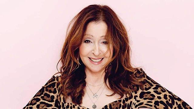 Η Βίκυ Λέανδρος