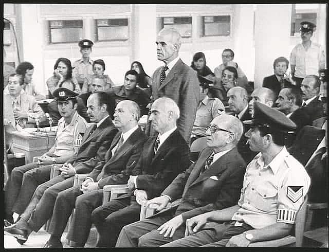 Η δίκη της Χούντας. Σαν σήμερα εκδόθηκε η απόφαση. Η κυβέρνηση Καραμανλή μετέτρεψε τις θανατικές ποινές, σε ισόβια