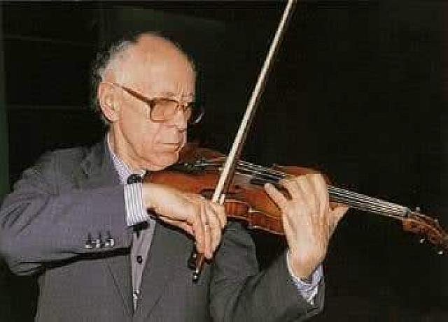 Ο Τάτσης Αποστολίδης