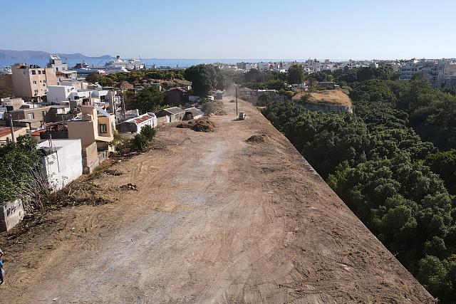 εργα στα τειχη 