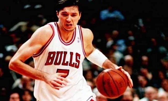 Ο Τόνι Κούκοτς