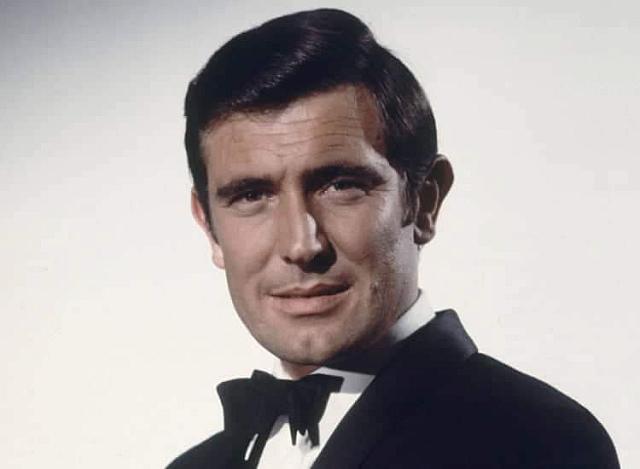 Ο Τζορτζ Λάζενμπι