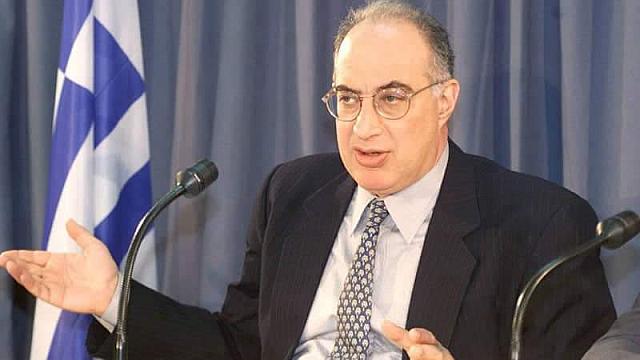 Ο Γιάννος Κρανιδιώτης